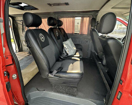 Красный Мерседес Вито, объемом двигателя 2.15 л и пробегом 350 тыс. км за 11500 $, фото 9 на Automoto.ua