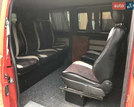 Красный Мерседес Вито, объемом двигателя 2.15 л и пробегом 345 тыс. км за 10300 $, фото 10 на Automoto.ua