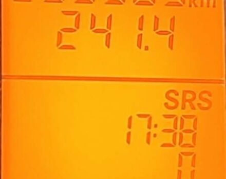 Красный Мерседес Вито, объемом двигателя 2.15 л и пробегом 239 тыс. км за 9000 $, фото 11 на Automoto.ua