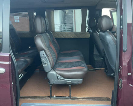 Красный Мерседес Вито, объемом двигателя 2.15 л и пробегом 340 тыс. км за 10800 $, фото 9 на Automoto.ua