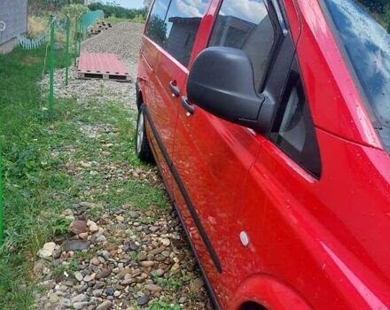 Красный Мерседес Вито, объемом двигателя 2.2 л и пробегом 302 тыс. км за 10200 $, фото 1 на Automoto.ua