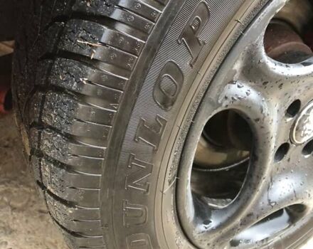 Красный Мерседес Вито, объемом двигателя 2.15 л и пробегом 345 тыс. км за 10300 $, фото 1 на Automoto.ua