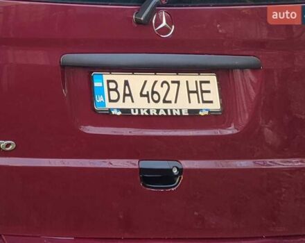Красный Мерседес Вито, объемом двигателя 2.15 л и пробегом 239 тыс. км за 9000 $, фото 5 на Automoto.ua