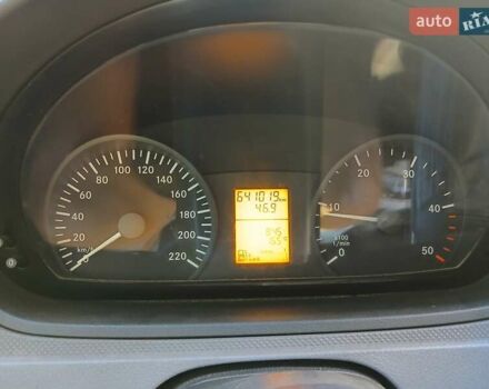 Червоний Мерседес Віто, об'ємом двигуна 2.15 л та пробігом 641 тис. км за 5800 $, фото 9 на Automoto.ua