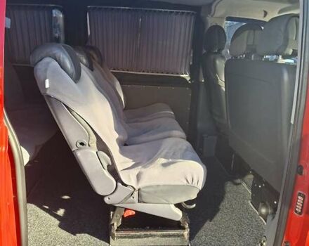 Красный Мерседес Вито, объемом двигателя 2.2 л и пробегом 401 тыс. км за 8999 $, фото 12 на Automoto.ua