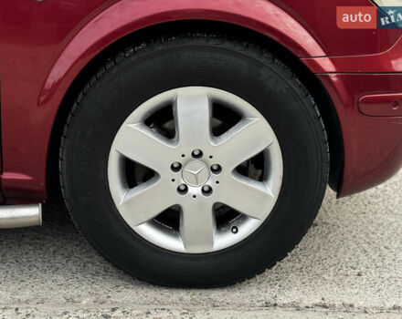 Мерседес Вито 2008 в Житомире на Automoto.ua Красный Мерседес Вито, объемом двигателя 3 л и пробегом 328 тыс. км за 11250 $, фото 12 на Automoto.ua