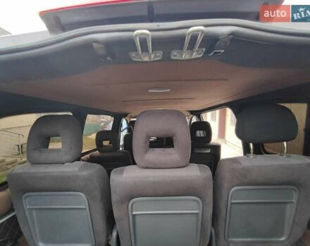 Червоний Мерседес Віто, об'ємом двигуна 2.2 л та пробігом 352 тис. км за 10500 $, фото 2 на Automoto.ua