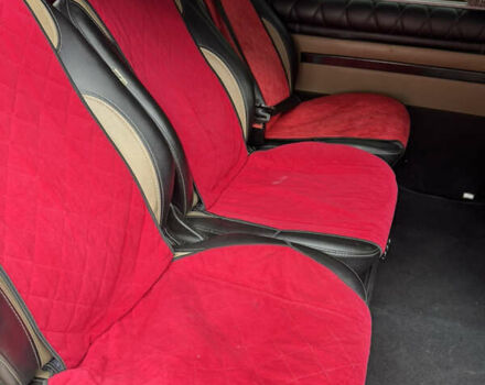 Красный Мерседес Вито, объемом двигателя 2.15 л и пробегом 360 тыс. км за 12000 $, фото 8 на Automoto.ua