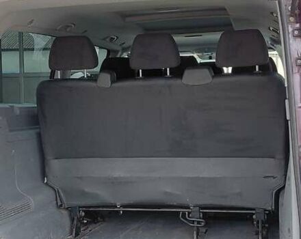 Красный Мерседес Вито, объемом двигателя 2.15 л и пробегом 350 тыс. км за 9200 $, фото 8 на Automoto.ua