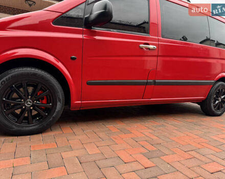 Красный Мерседес Вито, объемом двигателя 2.15 л и пробегом 360 тыс. км за 12000 $, фото 6 на Automoto.ua