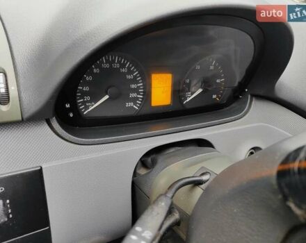 Червоний Мерседес Віто, об'ємом двигуна 2.2 л та пробігом 352 тис. км за 10500 $, фото 15 на Automoto.ua