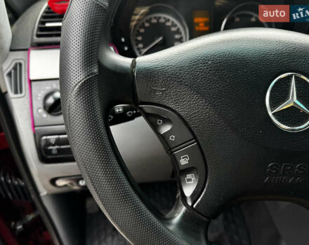 Мерседес Вито 2008 в Житомире на Automoto.ua Красный Мерседес Вито, объемом двигателя 3 л и пробегом 328 тыс. км за 11250 $, фото 23 на Automoto.ua