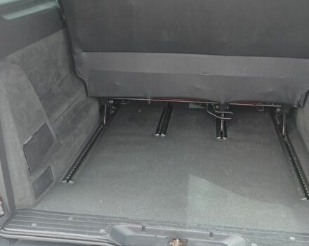 Красный Мерседес Вито, объемом двигателя 0 л и пробегом 460 тыс. км за 13000 $, фото 7 на Automoto.ua