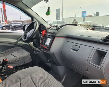 Червоний Мерседес Віто, об'ємом двигуна 2.2 л та пробігом 237 тис. км за 12000 $, фото 18 на Automoto.ua