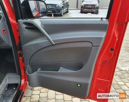 Червоний Мерседес Віто, об'ємом двигуна 2.2 л та пробігом 237 тис. км за 12000 $, фото 16 на Automoto.ua