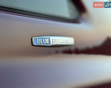 Червоний Мерседес Віто, об'ємом двигуна 2.14 л та пробігом 362 тис. км за 13900 $, фото 5 на Automoto.ua