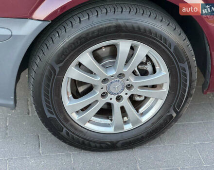 Червоний Мерседес Віто, об'ємом двигуна 2.14 л та пробігом 362 тис. км за 13900 $, фото 14 на Automoto.ua