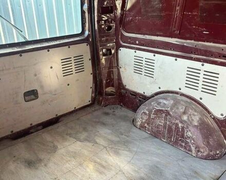 Червоний Мерседес Віто, об'ємом двигуна 2.2 л та пробігом 268 тис. км за 8300 $, фото 7 на Automoto.ua
