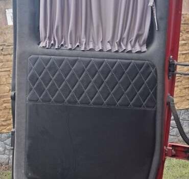 Червоний Мерседес Віто, об'ємом двигуна 2.14 л та пробігом 336 тис. км за 13200 $, фото 18 на Automoto.ua