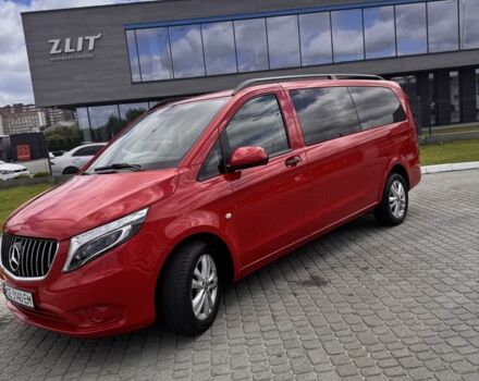 Красный Мерседес Вито, объемом двигателя 2.1 л и пробегом 384 тыс. км за 19899 $, фото 2 на Automoto.ua