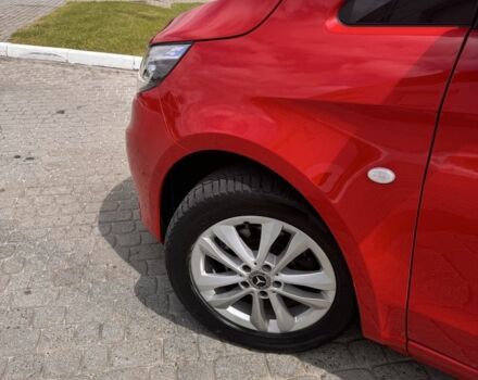 Красный Мерседес Вито, объемом двигателя 2.1 л и пробегом 384 тыс. км за 19899 $, фото 17 на Automoto.ua