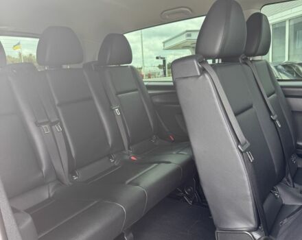 Красный Мерседес Вито, объемом двигателя 2.1 л и пробегом 384 тыс. км за 19899 $, фото 12 на Automoto.ua