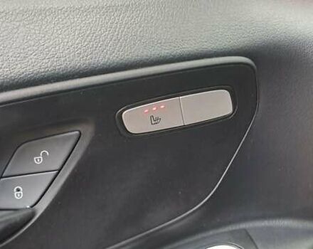 Красный Мерседес Вито, объемом двигателя 2.15 л и пробегом 260 тыс. км за 26999 $, фото 54 на Automoto.ua