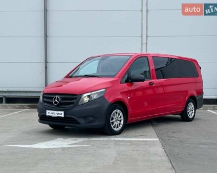 Красный Мерседес Вито, объемом двигателя 2.14 л и пробегом 255 тыс. км за 26990 $, фото 3 на Automoto.ua