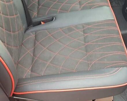 Красный Мерседес Вито, объемом двигателя 2.15 л и пробегом 260 тыс. км за 26999 $, фото 58 на Automoto.ua