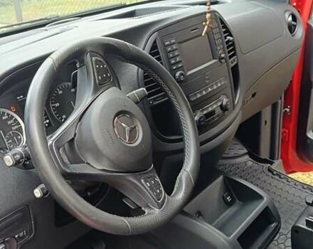 Мерседес Вито 2018 в Трускавце на Automoto.ua Красный Мерседес Вито, объемом двигателя 2.14 л и пробегом 186 тыс. км за 36999 $, фото 8 на Automoto.ua