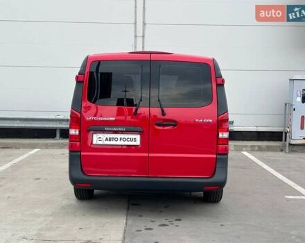 Красный Мерседес Вито, объемом двигателя 2.14 л и пробегом 255 тыс. км за 26990 $, фото 6 на Automoto.ua