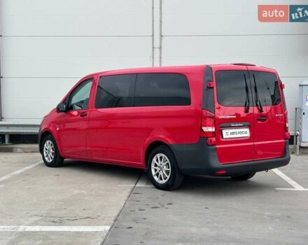 Красный Мерседес Вито, объемом двигателя 2.14 л и пробегом 255 тыс. км за 26990 $, фото 4 на Automoto.ua
