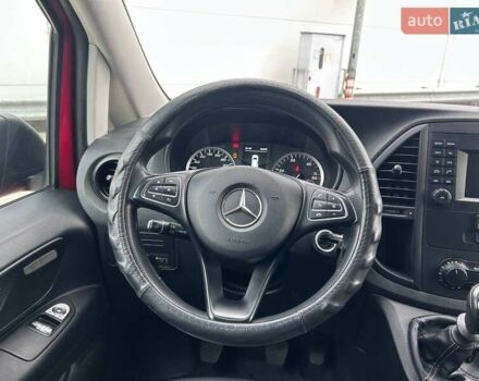 Красный Мерседес Вито, объемом двигателя 2.14 л и пробегом 255 тыс. км за 26990 $, фото 13 на Automoto.ua