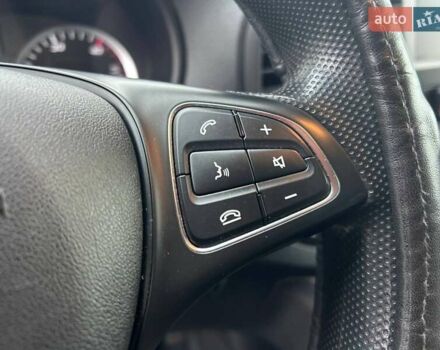 Красный Мерседес Вито, объемом двигателя 2.14 л и пробегом 255 тыс. км за 26990 $, фото 17 на Automoto.ua