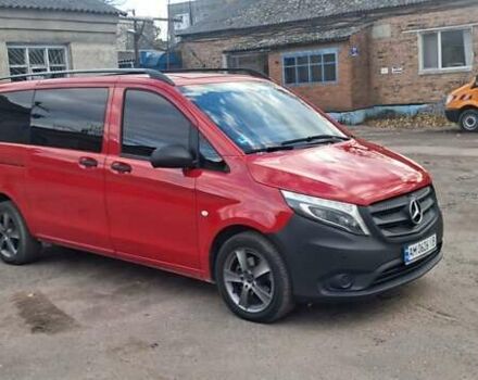 Красный Мерседес Вито, объемом двигателя 2.15 л и пробегом 260 тыс. км за 26999 $, фото 4 на Automoto.ua