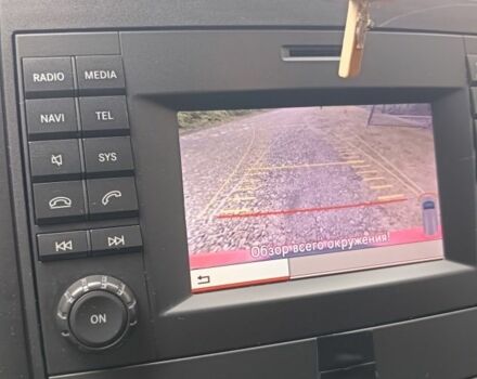 Красный Мерседес Вито, объемом двигателя 2.1 л и пробегом 185 тыс. км за 30000 $, фото 22 на Automoto.ua