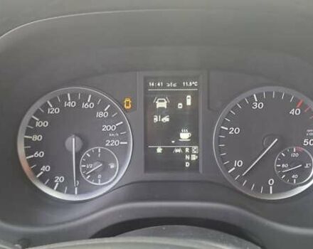 Красный Мерседес Вито, объемом двигателя 2.15 л и пробегом 260 тыс. км за 26999 $, фото 36 на Automoto.ua