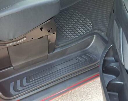 Червоний Мерседес Віто, об'ємом двигуна 2 л та пробігом 150 тис. км за 32500 $, фото 58 на Automoto.ua