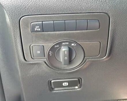 Червоний Мерседес Віто, об'ємом двигуна 2 л та пробігом 150 тис. км за 32500 $, фото 42 на Automoto.ua