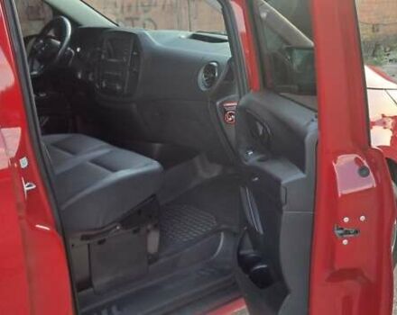 Червоний Мерседес Віто, об'ємом двигуна 2 л та пробігом 150 тис. км за 32500 $, фото 61 на Automoto.ua