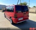 Красный Мерседес Вито, объемом двигателя 2.2 л и пробегом 313 тыс. км за 3000 $, фото 3 на Automoto.ua