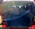 Красный Мерседес Вито, объемом двигателя 2.2 л и пробегом 313 тыс. км за 3000 $, фото 5 на Automoto.ua