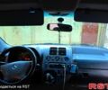 Красный Мерседес Вито, объемом двигателя 2.1 л и пробегом 300 тыс. км за 5000 $, фото 3 на Automoto.ua