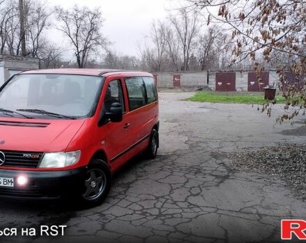 Красный Мерседес Вито, объемом двигателя 2.2 л и пробегом 267 тыс. км за 5300 $, фото 1 на Automoto.ua