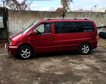 Мерседес Вито 2000 в Харькове на Automoto.ua Красный Мерседес Вито, объемом двигателя 2.1 л и пробегом 365 тыс. км за 3550 $, фото 3 на Automoto.ua
