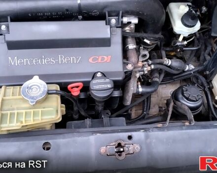 Красный Мерседес Вито, объемом двигателя 2.2 л и пробегом 267 тыс. км за 5300 $, фото 8 на Automoto.ua