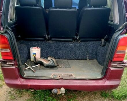 Красный Мерседес Вито, объемом двигателя 2.2 л и пробегом 200 тыс. км за 5200 $, фото 5 на Automoto.ua