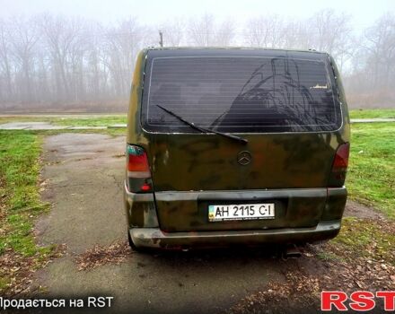 Красный Мерседес Вито, объемом двигателя 2.1 л и пробегом 412 тыс. км за 2950 $, фото 4 на Automoto.ua