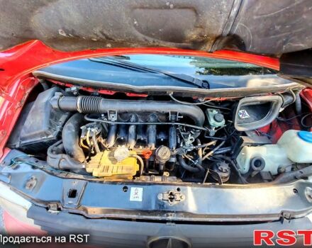 Красный Мерседес Вито, объемом двигателя 2.1 л и пробегом 341 тыс. км за 3500 $, фото 3 на Automoto.ua