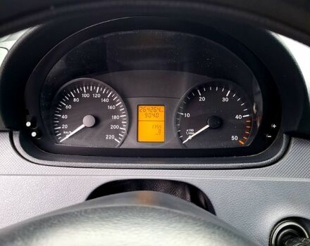 Мерседес Вито 2007 в Яготине на Automoto.ua Красный Мерседес Вито, объемом двигателя 2.1 л и пробегом 264 тыс. км за 6000 $, фото 5 на Automoto.ua